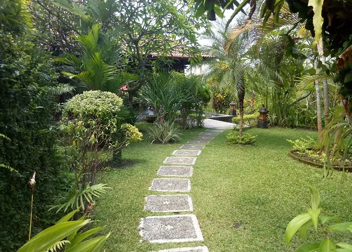 Villa Elina Lovina Beach